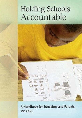 Tapa de Holding Schools Accountable