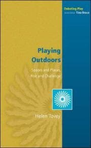 Tapa de Playing Outdoors