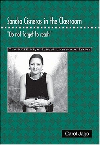 Tapa de Sandra Cisneros in the classroom