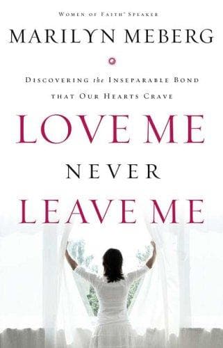 Tapa de Love me, never leave me