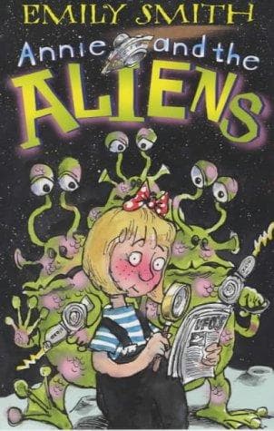 Tapa de Annie and the Aliens
