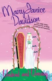 Tapa de Undead and Uneasy (Queen Betsy, Book 6)