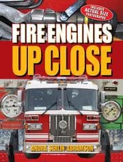 Tapa de Fire Engines UP CLOSE (Up Close)