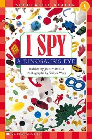 Tapa de I spy a dinosaur's eye