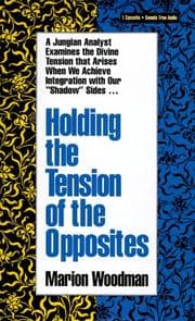 Tapa de Holding the Tension of the Opposites