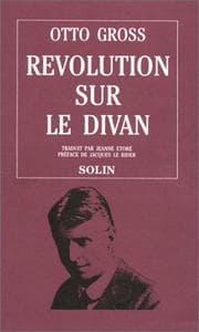 Tapa de Révolution sur le divan