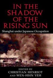 Tapa de In the shadow of the rising sun