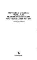 Tapa de Protecting children from abuse