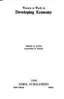 Tapa de Women at work in developing economy
