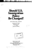 Tapa de Should U.S. immigration policy be changed?