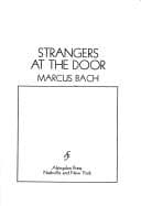 Tapa de Strangers at the door