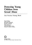Tapa de Protecting young children from sexual abuse