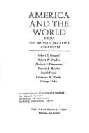 Tapa de America and the World (Johns Hopkins Paperback,)