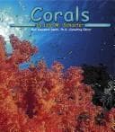 Tapa de Corals (Ocean Life) (Pebble Books)