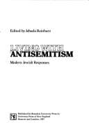 Tapa de Living with antisemitism