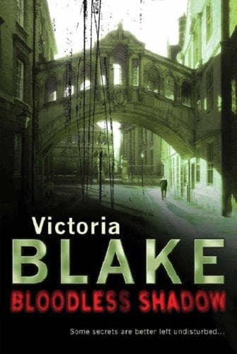 Tapa de Bloodless Shadow (New Blood)