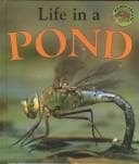 Tapa de Life in a Pond (Oliver, Clare. Microhabitats.)