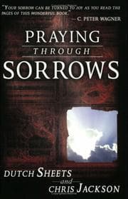 Tapa de Praying through sorrows