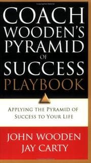 Tapa de Coach Wooden's pyramid of success playbook