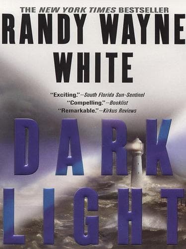 Tapa de Dark Light