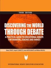 Tapa de Discovering the World Through Debate
