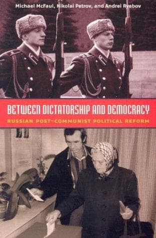 Tapa de Between dictatorship and democracy