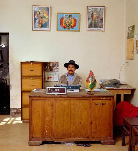 Tapa de Bureaucratics
