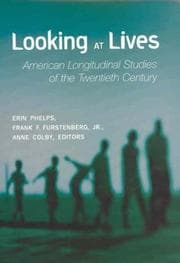 Tapa de Looking at Lives