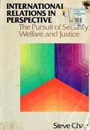 Tapa de International relations in perspective