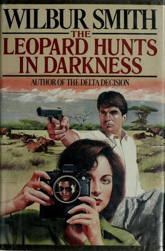 Tapa de The leopard hunts in darkness