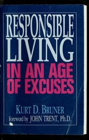 Tapa de Responsible living in an age of excuses