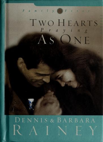 Tapa de Two Hearts Praying as One (Family First)