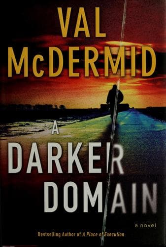 Tapa de A darker domain
