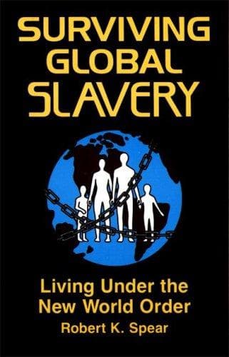 Tapa de Surviving Global Slavery