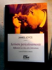 Tapa de James Joyce. Scrivere pericolosamente.