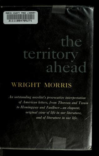 Tapa de The territory ahead