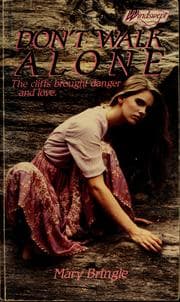 Tapa de Don't Walk Alone (Windswept Mystery/Romance #1)