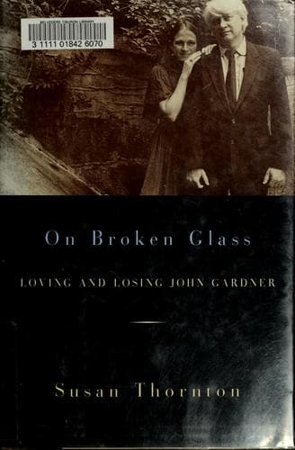 Tapa de On broken glass