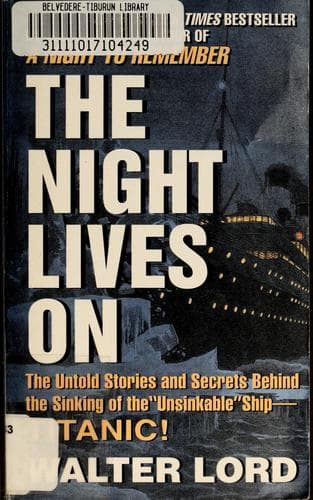 Tapa de The night lives on