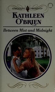 Tapa de Between mist and midnight
