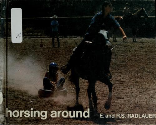 Tapa de Horsing around