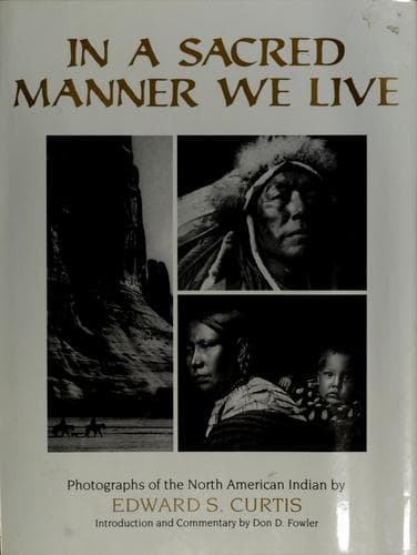 Tapa de In a sacred manner we live