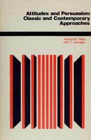 Tapa de Attitudes and persuasion--classic and contemporary approaches