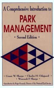 Tapa de A comprehensive introduction to park management
