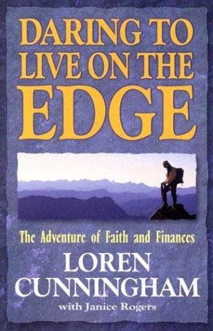 Tapa de Daring to Live on the Edge