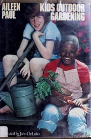 Tapa de Kids outdoor gardening