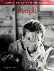 Tapa de Looking at Photographs:People (Looking at Photographs)