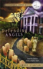 Tapa de Defending Angels