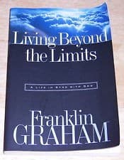 Tapa de Living Beyond the Limits