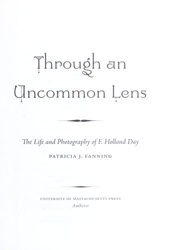 Tapa de Through an uncommon lens